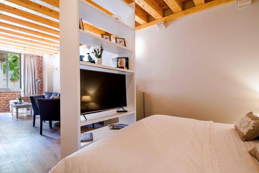 Heritage Suites Zanini Hvar Town Eksteriør billede