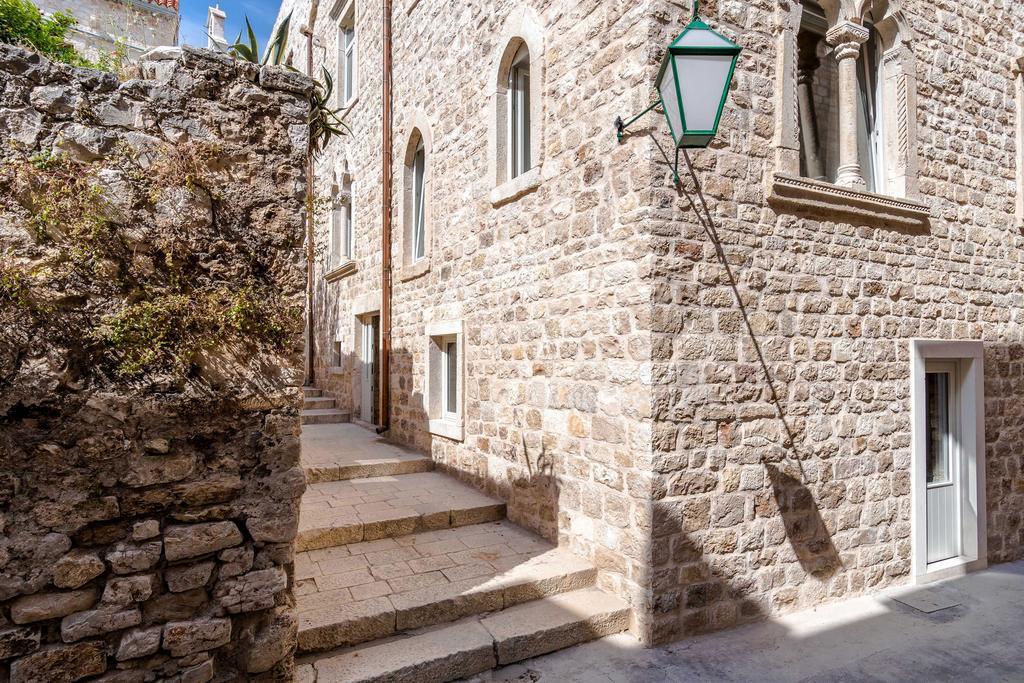 Heritage Suites Zanini Hvar Town Eksteriør billede